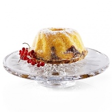 Complementing the Duchesse stemware and giftware pattern, this footed cake plate can serve your cake in style. Produced in full lead crystal, the unusual low profile creates a stylish presentation. Designed by Vera Wang.