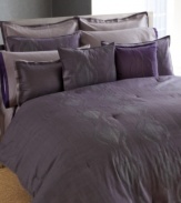 Pattern perfect. Featuring a gray Ogee pattern accented with a solid plum cuff, the Ciroc sheet set from Sean John is a true expression of style.