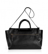 Add a luxe accent to any look with this edgy-cool leather tote from Jil sander - Large rectangular shape, top zip closure, carrying handles, shoulder strap, front zip pocket, embossed logo - Perfect for daily use or off-duty chic