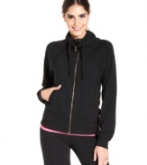 Perfect for a warm-up or a cool-down, this lightweight Ideology jacket keeps your body snug while you break a sweat!