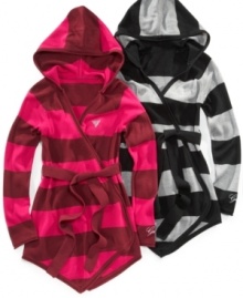 Wrap up in the cute, cozy style of this signature striped hoodie from guess, finished with a belt for a cinched waist. (Clearance)