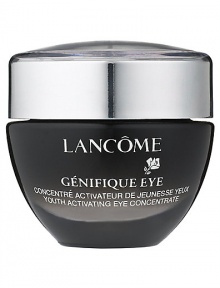 Youth is in your genes. See visibly younger, brighter eyes. At the very origin of your skin's youth: your genes. Genes produce specific proteins. With age, their presence diminishes. Today, for every woman, Lancôme invents an eye care that boosts the activity of genes.Discover the skin you were born to have. This unique gel-cream texture leaves the eye contour velvety to the touch. Dark circles and signs of fatigue appear to diminish.