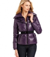 MICHAEL Michael Kors' zip-front puffer jacket adds a sporty-chic feel to your look.