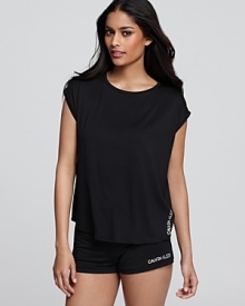 This basic, sporty sleep shirt features oh-so-soft fabric, logo detail at side and a loose fit.