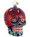 Bring the Day of the Dead to life! Christopher Radko's La Calavera ornament shimmers in mouth-blown, hand-painted glass with sparkling features.