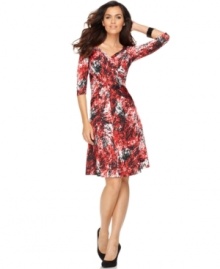 Look your best in this stunning petite B-Slim dress by Elementz, with built-in slimming lining for a smooth silhouette.