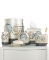 Life's a beach! Charm your bathroom in a look of seaside-inspired beauty with this Hampton Shells lotion pump, featuring eclectic seashells in tan and blue tones for a calming appeal.