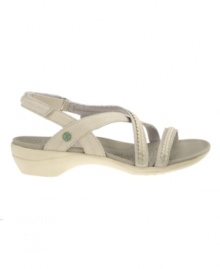 Keep it casual in these rugged Theia sandals by Hush Puppies. Great for sunny adventures or for keeping cool at home.