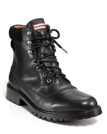 Sturdy style in leather, the Ross has a round toe, full-lace up closure and a super tough lug rubber ousole.