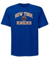 Show your love for the New York Knicks team in this color tee by Majestic and made from 100% cotton for all day breathability and comfort.