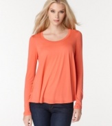 Enjoy the chill comfort of BCBGMAXAZRIA's long sleeve top, featuring a relaxed fit-- team it with your fave jeans!