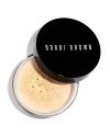 Same long-lasting, super-sheer powder now in a sleek, new sifter-style jar. This 100% oil-free and oil-absorbing formula sets concealer and foundation for a smooth, flawless finish. Perfect for oily skin or anyone looking for a lighter powder. Each shade boasts Bobbi's unique yellow base and a touch of vitamin E to create the most natural look that wears comfortably too. Now available in a range of 10 shades.