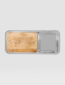 An entertaining essential handcrafted of recycled aluminum with a wood cheeseboard insert. This eco-friendly alternative is made by artisans using a process that is ecologically sound. 8 x 18 Beaded edge Handwash Imported