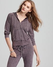 A slub treatment and long raglan sleeves lend a relaxed, sport-inspired feel to this effortless Juicy Couture pullover.