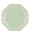 With fanciful beading and a feminine edge, these Lenox French Perle dessert plates have an irresistibly old-fashioned sensibility. Hardwearing stoneware is dishwasher safe and, in an ethereal ice-blue hue with antiqued trim, a graceful addition to any meal. Qualifies for Rebate