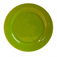 This salad plate in a cute Kiwi is handcrafted in Germany from high fired ceramic earthenware that is dishwasher safe. Mix and match with other Waechtersbach colors to make a table all your own.