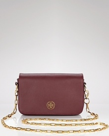 Imbue your look with classic cool with this Saffino leather shoulder bag from Tory Burch.