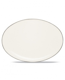 Simple and versatile, the Colorwave Chocolate oval platter is crafted in white stoneware with rich brown accents. Mix and match this mealtime essential with dinnerware in coupe, quad and rimmed shapes to create a table that's an expression of your personal taste.