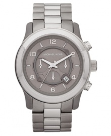 Built tough with titanium, this XL Runway watch from Michael Kors outlasts trends with its fashionable design.