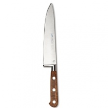 Cuisinart collaborates with French knive manufacturer Sabatier to produce an exquisite collection of knives suitable for mincing, dicing and chopping.