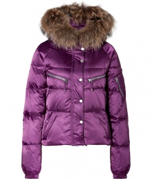 Maximize your sporty, slope-ready style in this ultra-luxe fur-trimmed down jacket from Jet Set - Raccoon fur-trimmed hood, concealed front zip closure with front snap placket, long sleeves, zip pockets and slash pockets, quilted - Fitted silhouette - Pair with jeans or leggings for the city and chic ski pants for the slopes