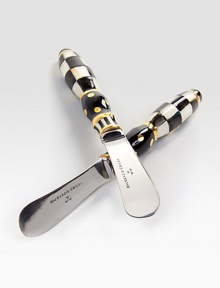 A new twist on the traditional knife, with lustrous stainless steel blade, hand-painted checkerboard porcelain handle and golden luster embellishment for an elegant appearance.From the Courtly Check Collection6.5 longHand washMade in the USA