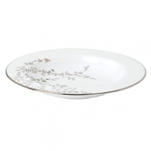 An instant classic from Kate Spade, the Gardner Street Platinum dinnerware collection is the definition of contemporary elegance. Delicate platinum branches with dainty leaves sweep over the sides of this dinnerware, bringing an elegant feel to your table.