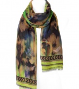 Luxurious scarf in a fine, lime modal-cashmere blend - Elegant multi color print, typical of Matthew Williamson - Wonderfully light and classy material - Beautifully long and wide - A dream accessory, sophisticated, trendy, super nice to wear - Ingenious upgrade for simple looks - Styling: for a chic shift dress, business blouse, biker outfit