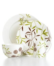 A thoroughly modern beauty, the Garden Glimmer mug from Martha Stewart Collection balances smart and striking design with a stylized botanical pattern in ultra-sturdy porcelain.