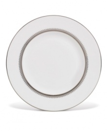 Lend subtle contrast to the modern romantic sensibility of Vera Wang's Grosgrain dinnerware and dishes collection with this lovely accent plate.