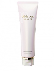 A luxuriously rich and silky cream cleanser that thoroughly removes makeup and impurities. Contains Illuminating Complex, a powerful moisture-stabilizing ingredient that creates a radiant complexion. 4.2 oz.The Importance of Face to Face ConsultationLearn More about Cle de Peau BeauteLocate Your Nearest Cle de Peau Beaute Counter