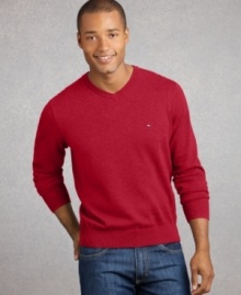 This classic V-neck with color accent goes great with jeans or chinos, t-shirts, button downs or beneath a blazer.