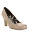 The low, foot-friendly heel and easy round toe makes Madden Girl's Unify pumps a great choice for day-to-night wear.