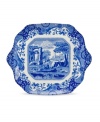 With a quaint country scene and the Imari Oriental border of Spode's Blue Italian dinnerware, the shapely bread and butter plates from this collection lend distinct old-world charm to traditional tables.