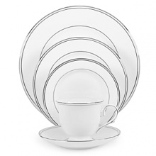 One of the most popular china patterns, Federal Platinum is pristine bone china with double bands of precious platinum. This classic pattern will transform any table setting from ordinary to extraordinary. Each serving piece is distinguished by a footed stand, creating a beautiful presentation. The perfect complement to Lenox sterling or stainless flatware and platinum-banded stemware. And perfect for any occasion.