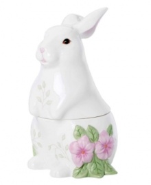 This silly rabbit hippity-hops from brunch to teatime. Featuring a white porcelain coat with raised lavender blossoms, the Butterfly Meadow bunny sugar delights diners of all ages. Qualifies for Rebate