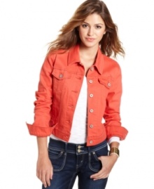 Levi's denim trucker jacket features an awesome red wash plus everything we love about the classic denim jacket!