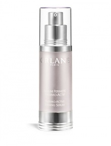 A new approach from the field of skin aesthetics, thermal remodeling reactivates the production and contraction of collagen fibers while providing a deep-down solution to skin loosening, which becomes more noticeable around the age of 45. The serum firms, smoothes, redefines contours and improves the complexion. 1 oz.