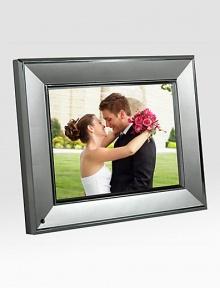 Display your photos with superior clarity, deeper colors & every function you can imagine in a beautiful chrome frame.