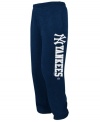 Just in time for spring, wear your best team gear with these Yankees fleece pants from Majestic.