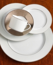 Inspired by the glistening sand dunes on a beach, this subtly textured collection combines chic elegance with natural beauty. Service plate not shown.