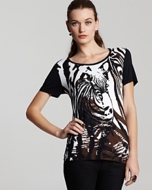 A walking work of art, this BASLER tee flaunts graphic animal print to have you ahead of the pack.