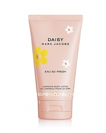 Exhilarating. Bubbly. Playful. Marc Jacobs Daisy Eau So Fresh is a reinterpretation of Daisy: more fruity, more bubbly, more fun! It transports you to a place that is exhilarating, happy, and fun.Olfactive Family – Bubbly Floral FruityTop notes – Natural Raspberry, Grapefruit, PearMid notes – Violet, Wild Rose, Apple BlossomBase notes – Musks, Cedar wood, Plum