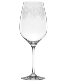 Crystal stemware crafted with delicate, high-fashion florals. The Paisley Bloom goblet from Marchesa by Lenox turns heads at any formal table.