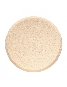 This deluxe sponge provides medium coverage for Oil-Free Even Finish Compact Foundation. To keep application fresh, use this replacement sponge. Packaged individually with a carrying case. 