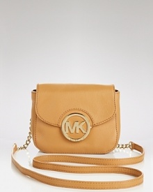 MICHAEL Michael Kors helps you avoid heavy lifting with this petite crossbody that flaunts fanciful gold-tone details and is perfectly-sized to hold just the essentials.