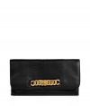 With a hint of ladylike sophistication, this day-to-night clutch from Marc by Marc Jacobs will give your look an instant upgrade - Front flap with gold-toned logo bracelet chain detail, hidden magnetic snaps under flap, inside zippered back wall pocket - Wear with an elevated jeans-and-tee ensemble or with a casual cocktail look