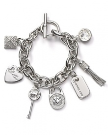 Charm them. With chunky links and a classic design, MICHAEL Michael Kors' silver-plated chain bracelet brands an all-American look.