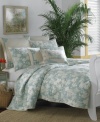 Escape to a tropical paradise. This Plantation Floral Aqua sham from Tommy Bahama has a refreshingly calm appeal, featuring an allover tropical floral print in a cool aqua hue. Embellished with vertical stitching details and ivory trim for luxuriant texture.