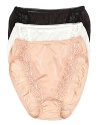 Wacoal's high-waist briefs flatter your figure with pretty lace trim.